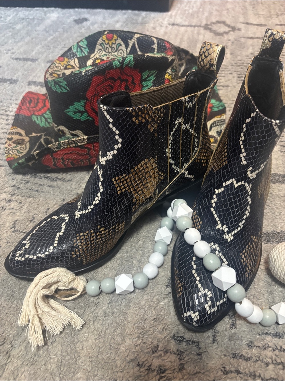 Women’s Black & Tan Snake-Print Crown Vintage  Ankle Boots